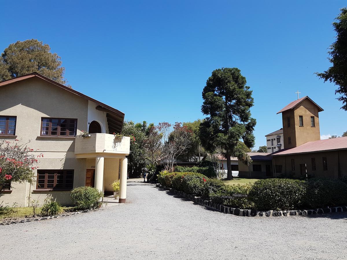 Karibuni Center Hotel Mbeya Buitenkant foto