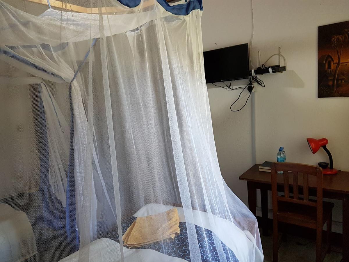 Karibuni Center Hotel Mbeya Buitenkant foto